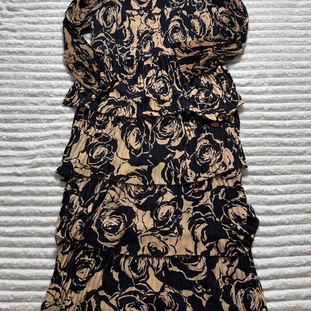 Chico's Black Label Floral Tiered Pleated Long Sleeve Dress Black Beige 8